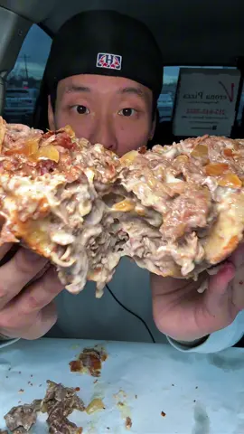 @Verona Pizza one of the best cheese steak and pizza ive ever had #cheesesteak #pizza #philadelphia #eatingshow #mukbang 