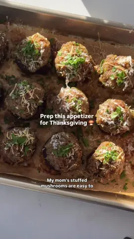 Stuffed Mushrooms ✨ Ingredients you’ll need: 🍄 3 1/2 lbs large cremini or button mushrooms, stems removed and reserved 🥩 2 lbs Italian pork sausage (spicy or sweet), casings removed 🍪 2 cups crushed Ritz crackers 🥬 2 celery stalks, chopped fine 🧅 2 small yellow onions, chopped fine 🌿 1/4 cup Italian parsley, chopped fine 🧈 1/2 cup unsalted butter 🫒 1/2 cup extra virgin olive oil 🧂 1 tsp kosher salt ⚫ 1 tsp ground black pepper My mom made these every year, and now I do too… because some traditions are just too delicious to change 🥹✨ #thanksgivingdinner #thanksgivingsides #thanksgivingappetizers #stuffedmushrooms 