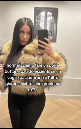 paese libero dicevano... #pourtoii #fyp #buttane #bacio #pertee