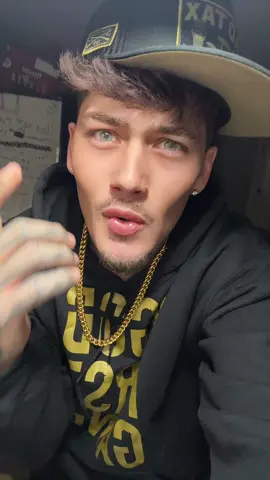 It goes like 💕#GhettoCowboy🌪️🤠 