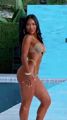 String #bikini #fashion #Runway #twopieceset 