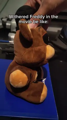 Withered Freddy in the movie be like: #dinixpeluche #fnaf #dinixelgato 