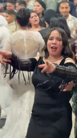 اصحاب العروسه ولعو الفرح😍🔥 #wheneverwherever #explorepage #dancewithpubgm #foryoupage 