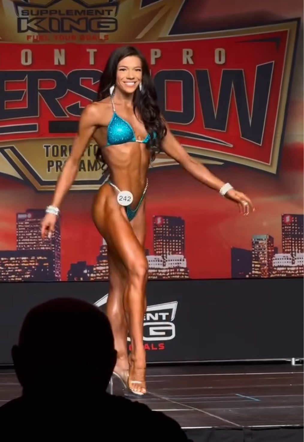 Get up and GO GYM 💪🏼🥰 #girlswithmuscles 