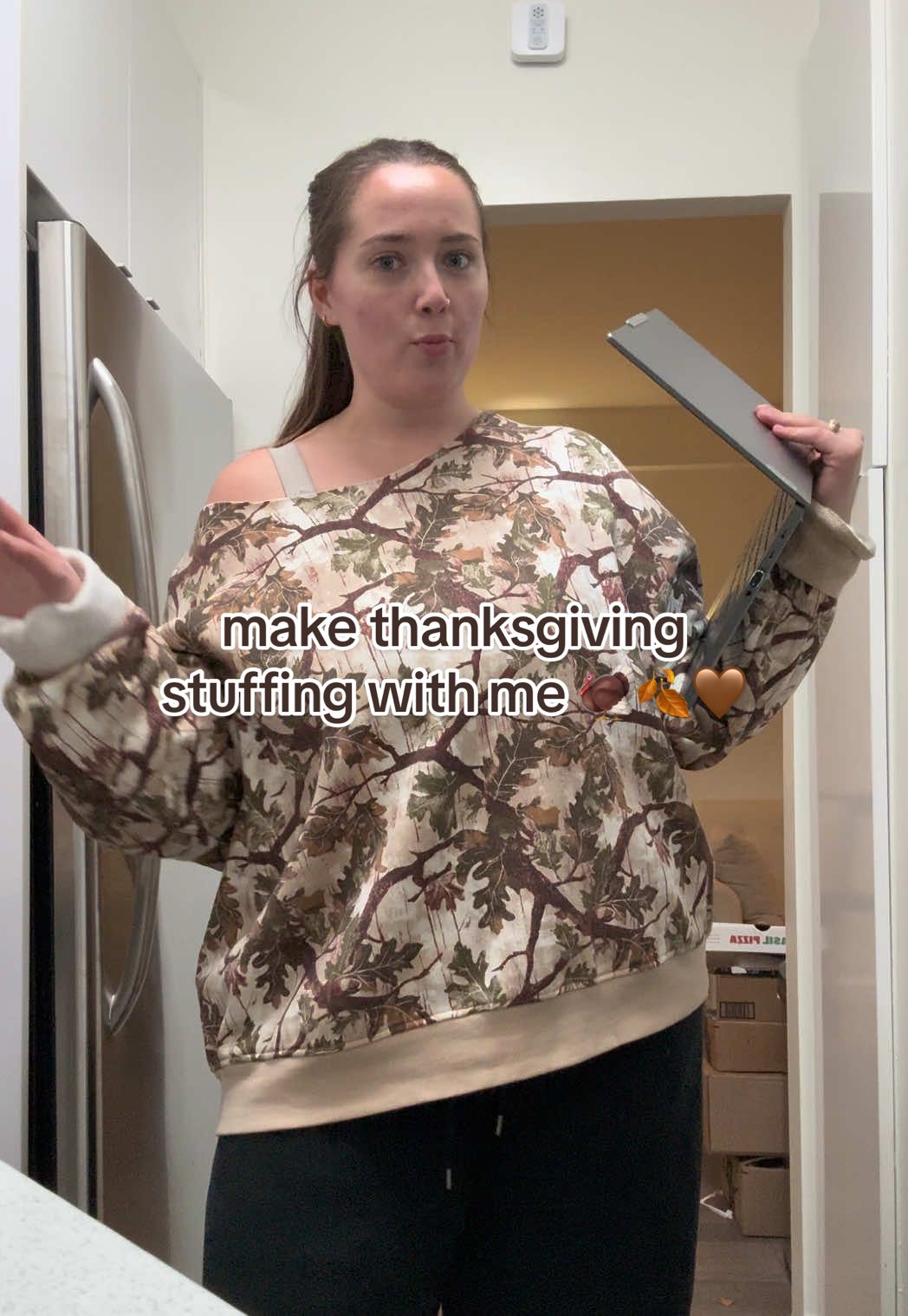 getting in the thanksgiving spirit & this stuffing was SO good!! 🤎 #thanskgiving #stuffing #thanksgivingdinner #fyp #nyc 