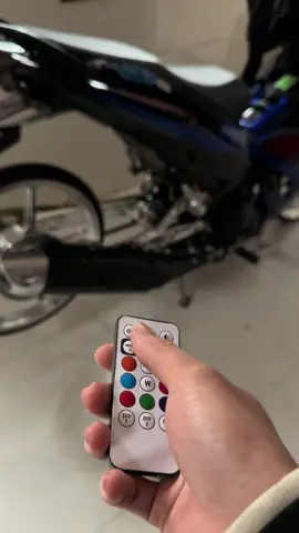 Bộ sản phảm gắn gầm xe , xe đạp đi đêm báo tín hiệu rất tiện nha ae 😍#exciter150 #y15zr #y15zrmalaysia 