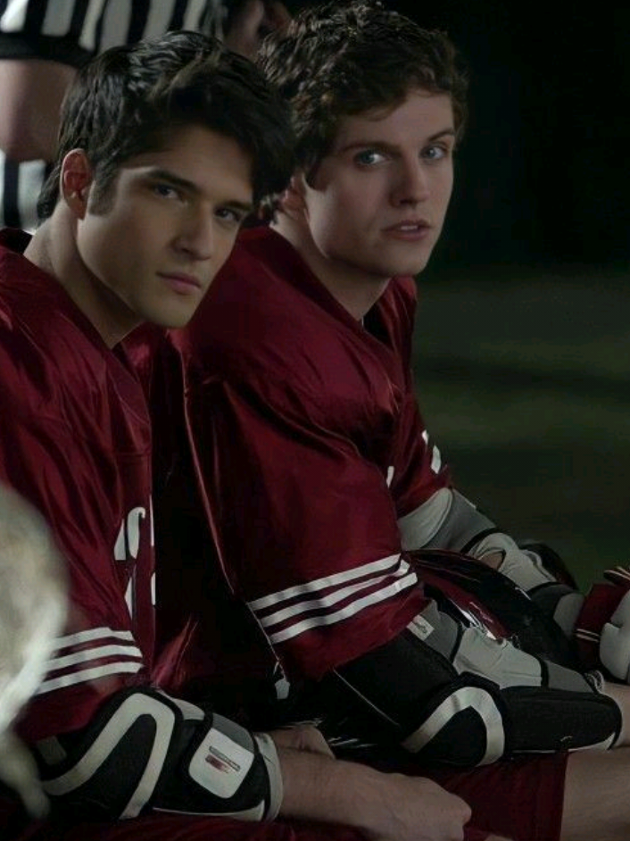 tenho hiperfoco no Stiles 😛  #scottmccall #stilesstilinski #fyp #fyppppppppppppppppppppppp #teenwolf 