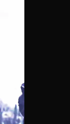 دعيني آتي إليكِ بحجّة البكاء كأنني أبحث عن كتفٍ يجمع شتاتي ويُعيد روحي إلى مكانها الصحيح دعيني أطرق بابكِ متظاهرًا بأن الدموع هي السبب بينما أعرف في داخلي أنني لا أريد أن أبكي فقط بل أريد أن أنهَمِر كُليًّا أريد أن أسقط في حضنكِ كما يسقط التعب القديم ‏تعالي كلمةٌ واحدةٌ منكِ تكفي قُبلةٌ واحدة ولمسةٌ من يديكِ تُعيد لروحي ترتيبها تعالي أريد عناقًا لا ينتهي عناقًا يشبه وطنًا تعالي، فأنتِ تكفين لأستغني عن كل شيء عن حزني وعن ثِقل روحي وعن هذا العالم الذي لا يفهمني تعالي وخذيني من نفسي فأحشائي وقلبي وكل ما فيَّ لكِ وحدكِ.  انت لم تكوني يومًا فتاةً عاديّة أنتِ الدهشةُ التي تعيد ترتيب الأشياء واللمسةُ التي تمنح التفاصيل روحها والحضور الذي يصنع الفرق في كلّ ما يمرّ من حولك أنتِ تلك التي يختارها القلب بلا تردّد ويعرفها الحدس دون دليل ويشهد لها العالم أنها استثناءٌ لا يتكرّر. أرثيكِ يا فقيدتي  والرثاء فيكِ قليل أبكيكِ يا روحي والدموع من عيني تسيل ياقلبي  تركتني والفؤاد عليكِ عليل لا فرح يسليني وبات الحزن في قلبي نزيل لن أجد من بعدك بديل كل لحظةيا عمري وأنتِ في جنان الخلد كل لحظة وحبكِ في قلبي يكبر ويزداد...  الأنين واقصي طموحاتي ان اراكي في احلامي ولو قليل وفي وفاتكِ أعلن خسارتي وأستسلامي وليس لي من سبيل الله يرحمك يا حبيبة قلبي وحبي الجميل 💔💔#InspirationByWords #رحمك_الله_يا_فقيدة_قلبي💔#الطير_الحزين #شيلات_حزينه 