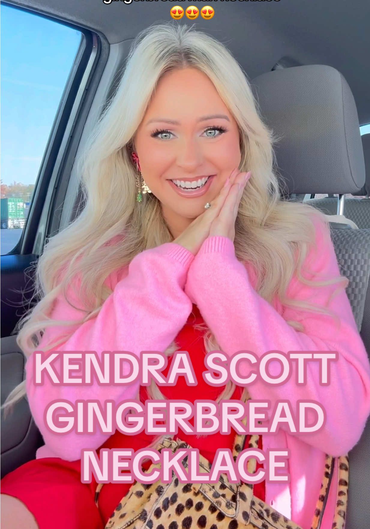 I am a sucker for a gingerbread man 😍 #kendrascott #pinkchristmas #comeshopwithme 