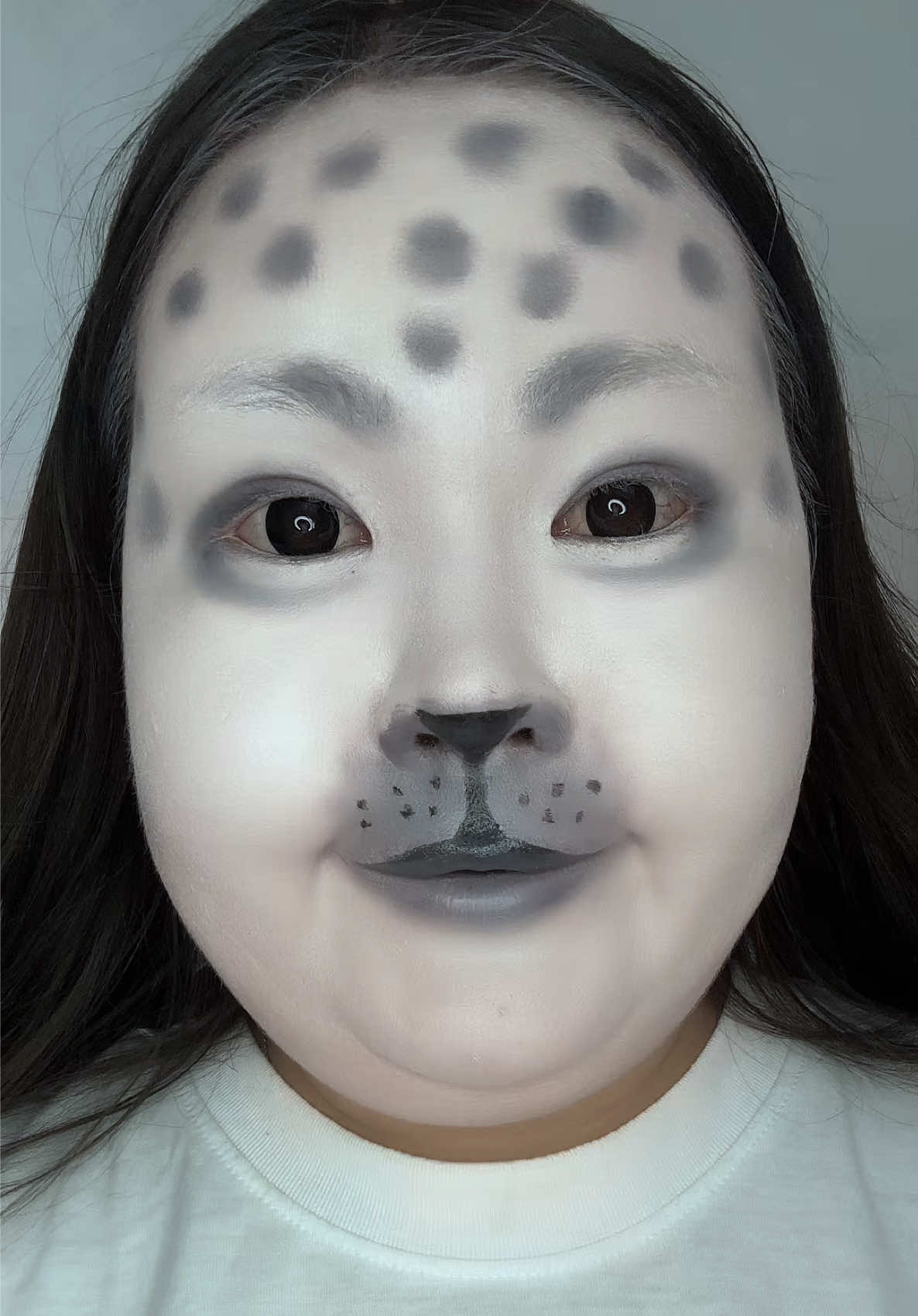 Gyu! Seal makeup🦭 #seal #sealmakeup #makeuptutorials 
