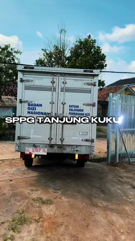 Menu Today  Mie kuning Pempek telur  Tahu goreng Timun toge Kelengkeng #mbgprabowo #fyp #bgn #bgn #okutimur 