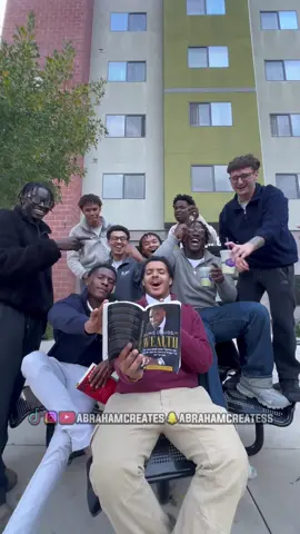 #quarterzip #viral #abrahamcreates #perfomative #fyp 