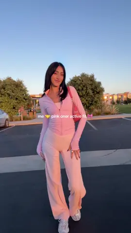 @Oner Active black friday sale starts tomorrow but i got my early access order in already 💎💁🏻‍♀️🤭🤪 #oneractive #activewear #gymgirly #gymootd #fyp @KrissyCela 