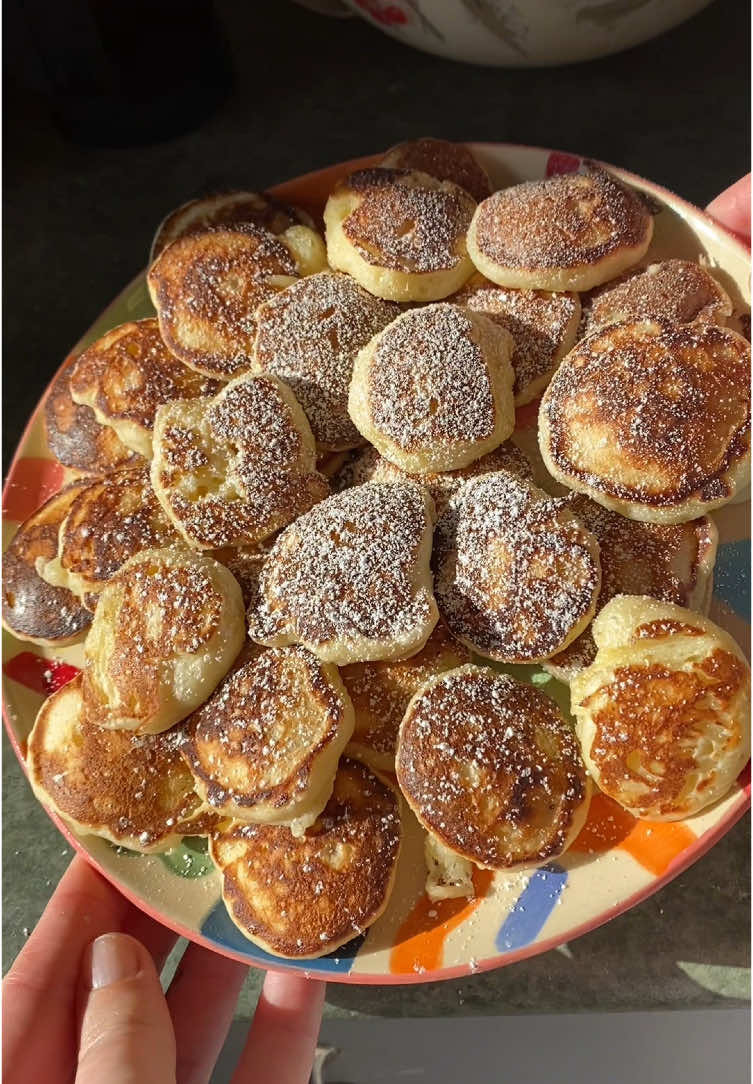 Making POFFERTJES🥞🥞 I don’t know how I got so confused in the last video 😂 #poffertjes #dutch #baking #pan #pancakes #series #kitschykitchen 