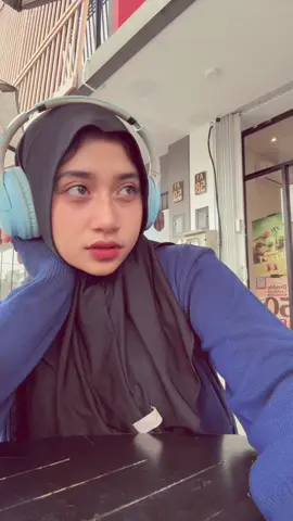 Breakfast nya dila 🙈 #fyp #morningvibes #today #dilacantik 