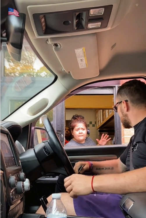 Funny drive thru🤣🤣🤣#funny#drivethru#funnyvideos#us#mcdonalds