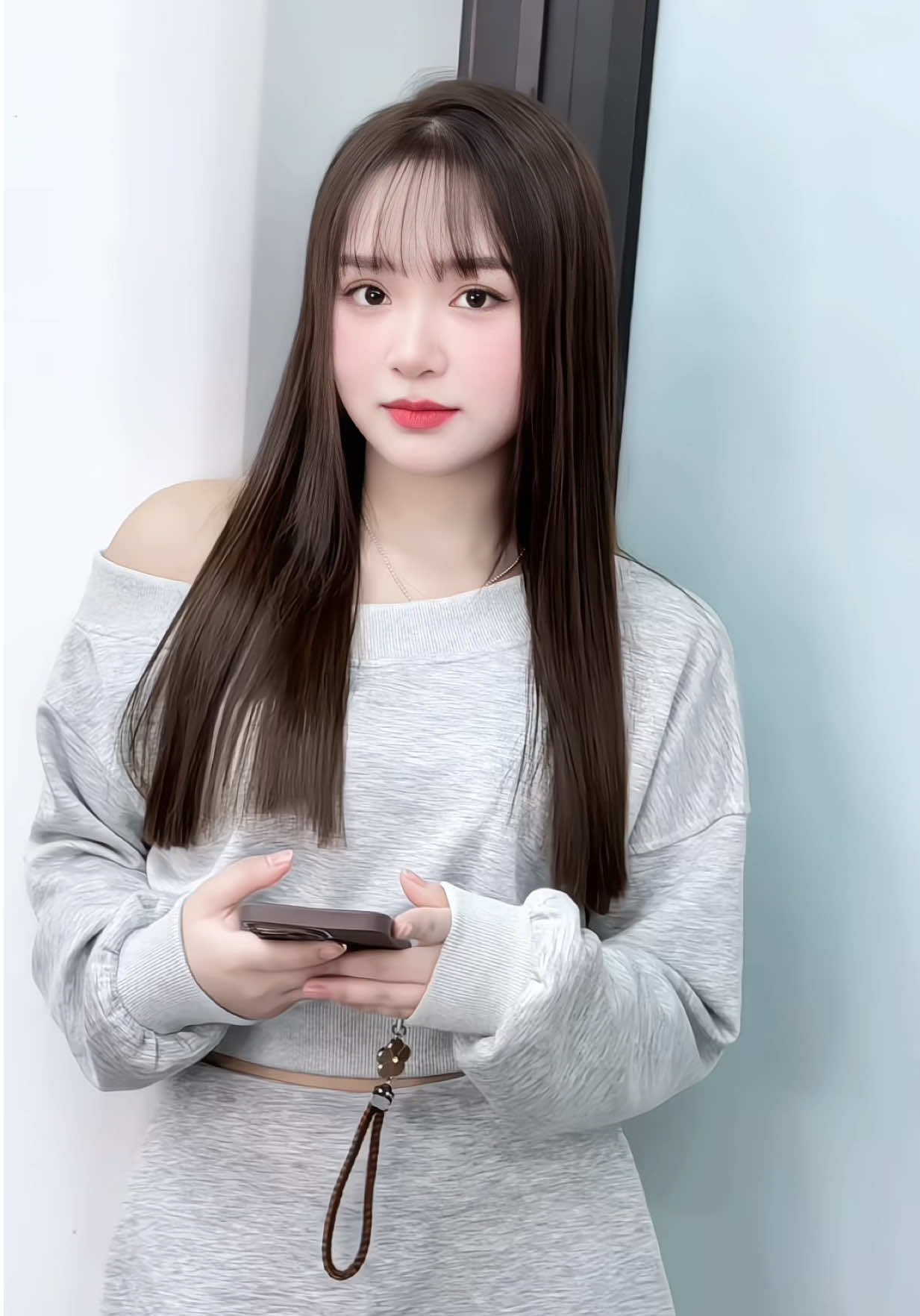 “Người ta đua nhau làm công chúa, Em chọn làm nữ hoàng của chính mình 