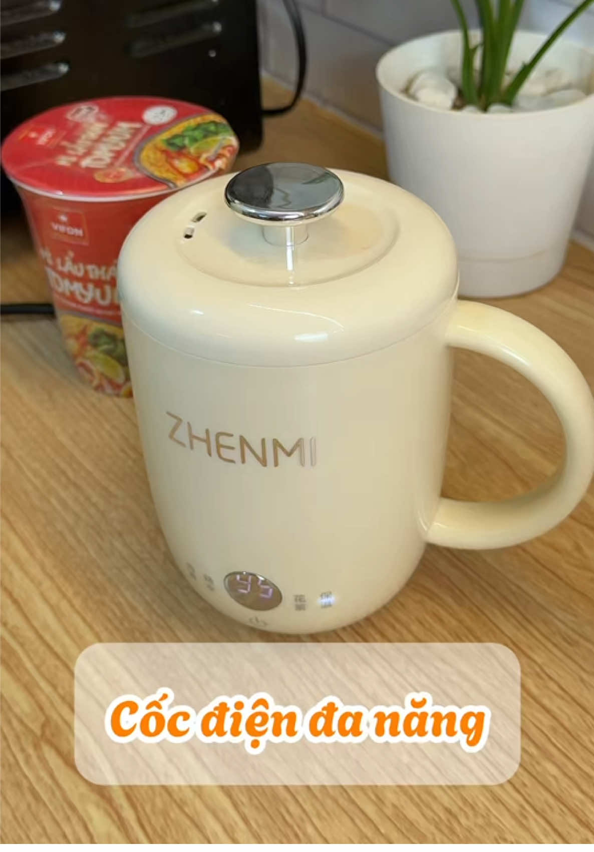 Bạn đã bao giờ trải nghiệm cảm giác ăn lẩu bằng cốc ngay tại bàn làm việc chưa? #cocdien #cocdiendanang #cocdienmini #zhenmi #taphoabacha 