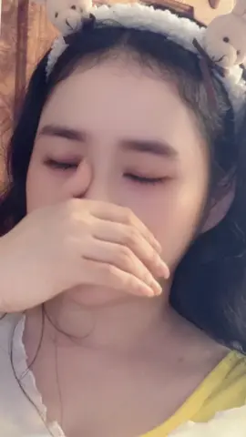 Lúc người ta ốm thì kêu mập. Người ta mập rồi lại kêu giống 🐷. Khó ở quá chờiiiii☺️🌹❤️❤️. 