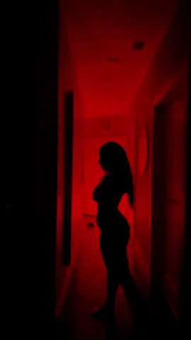 IDK HOW THE GIRLIES ARE MAKING THIS LOOK SO GOOD. Send help #fyf #fypシ゚viral #reccomendations #transition #red 