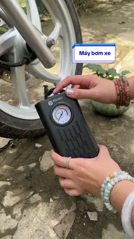 Trả lời @Tuyến ( mẹ 3 em bé ) Máy bơm hơi lốp xe sạc pin #tuyenme3embe #maybomxeoto #maybomxemay #maybommini  @Tuyến ( mẹ 3 em bé ) 