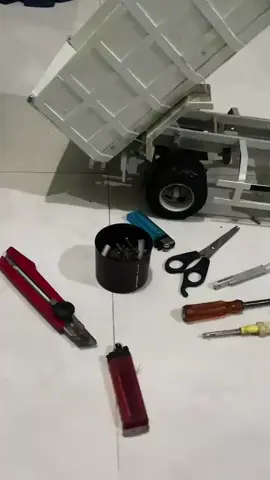 tadi abis #benerin hidrolik nya, yg#bocor 