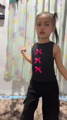 gand ang tops pero mura lang mii nasa yellow bag #kidstops #kidsootd #kidssexytop #viral #fyp 