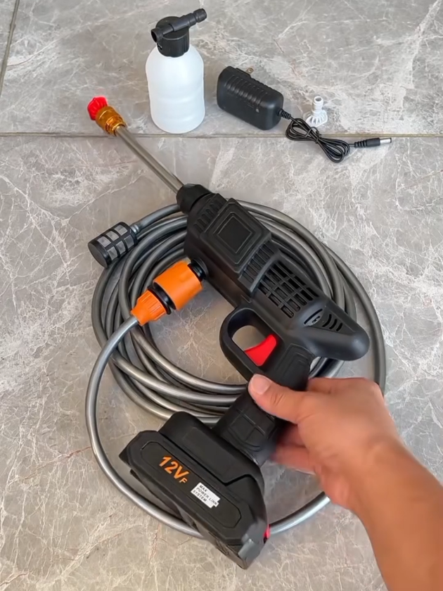 Lavadora Alta Pressão Portátil Recarregável Com Maleta e Acessórios  #lavajato #carro  #moto  #limpeza  #mangueira 