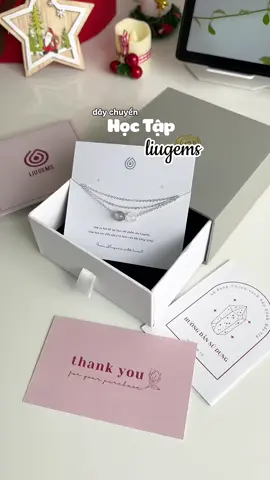 Chuếc dây chuyền dành cho mấy bà manifest học tập thi cử đến từ nhà @Liugems Official ✨📖💐🌱 #liugems #daychuyenbac #daychuyenhoctap #daychuyendatunhien #daychuyennu 