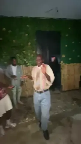 Anmwey 😂🔥🔥🔥@E.T.C🖤👸🏾🇭🇹@Paryaj lakay @Playboy @H🧸💜💞 @Loue✨💕 @Loune 👸🏽🤎 @Mediacpn1 #haitientiktok🇭🇹 #tiktokhaitienne🇭🇹🇭🇹 #90s #vues #style 