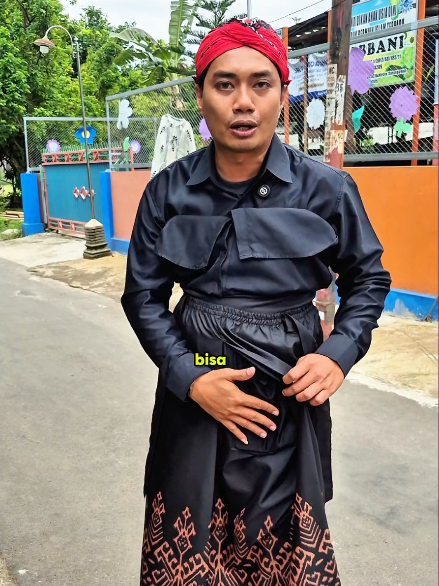 Membalas @hndr_86  Sarung Instan Dewasa Ada Saku Bisa Naruh Duit Segepok. #sarung #sarunginstan #sarunglebaran #celanasarungdewasa #sarunginstantrend2026 