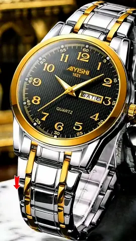 Jam tangan AIYISHI mengusung desain premium dengan perpaduan warna hitam-emas yang memberikan kesan elegan dan maskulin. Menggunakan material alloy berkualitas dengan strap stainless steel yang kokoh serta nyaman di pergelangan tangan. Dilengkapi fitur kalender (tanggal & hari), tahan percikan air untuk aktivitas harian, serta mekanisme quartz yang akurat. Cocok untuk kerja, acara formal, ataupun dipakai harian. Tampilan mewah tanpa ribet, dan sangat cocok dijadikan hadiah. --- 📌 5 Hashtag Relevan & Banyak Dicari #JamTanganPria #JamPriaKeren #AksesorisPria #JamElegan #FashionPria