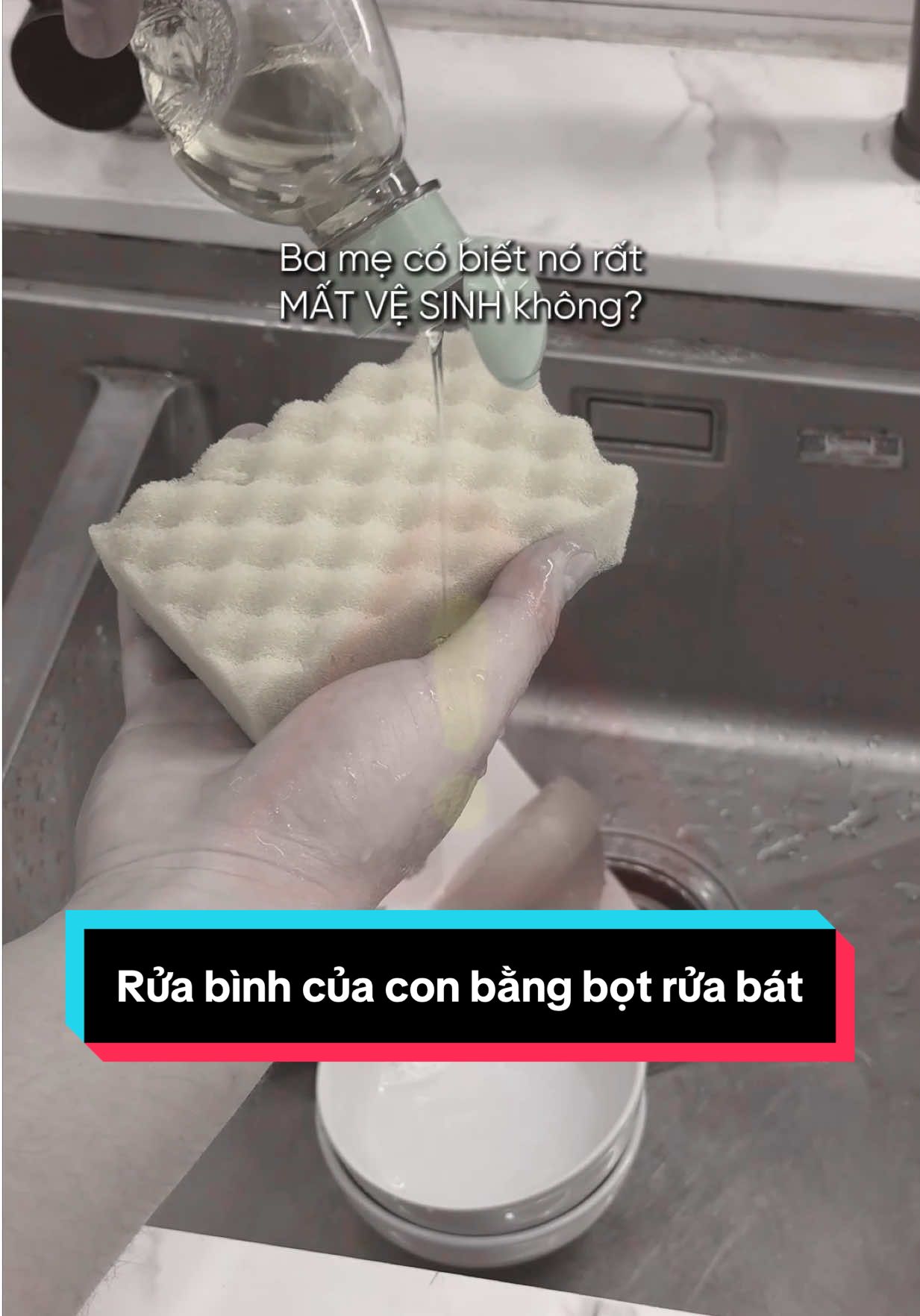 Rồi đến lúc con bị rối loạn tiêu hoá mới chừa ‼️ #chamconkhoahoc #nuoicondungcach #chamconnhantenh #nuoicontienloi #vesinhbinhsua 