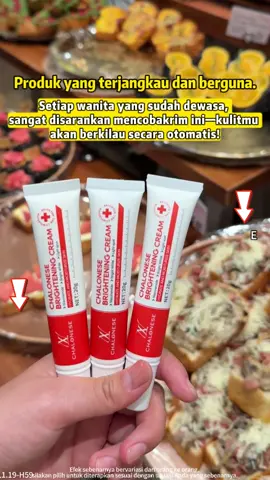 Produk yg terjangkau dan berguna🥰#glowingskincare #GlowAllDay #GlowingSkin #BrightSkin #Brightening #NaturalGlow #brighteningcream #rekomendasiskincare #creampencerah #chalonesecreamwhiteningandfreckleremoval #naturallook #cantiknatural #foryourbeauty #bpomdanhalal✅ #GlowUp