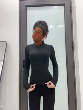 legging one top:)) #xuhuong #xh #nhaytiktok #viral #xhhhhhhhhhhhhhhhhhhhhhhh 