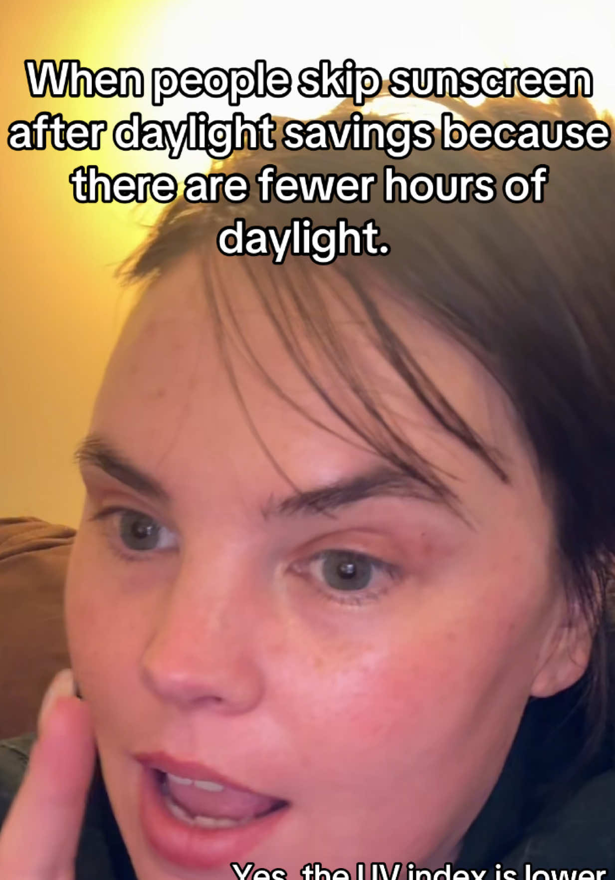 😮‍💨 Sunscreen isn't just for summer! Remember, sun safety is a year-round thing! ☀️ UV rays are still out to get you in winter, so make sure to stay sun-safe, even when it's chilly outside. ❄️Snowy conditions can be super reflective, increasing your risk of sunburn! I know it's easy to get caught up in the fun, but your skin will thank you for the extra protection. ⛷️• • •#sunsafety #winterskintips #sunscreen365 #skinhealth #licensedesthetician 