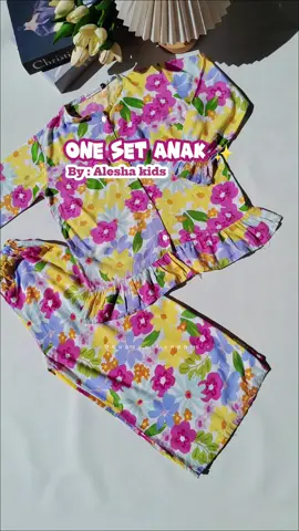 setelan kesayangan anakku ..karena bahannya sebagus itu , motifnya pun cakep² 😍 #onesetanak #setelananak #setelanmurah 