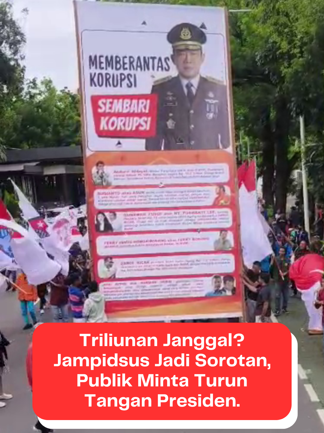 Koalisi Sipil Desak Presiden Turun Ungakap Kasus Jampidsus Publik turun ke jalan. Dua kasus besar, angka triliunan, dan banyak kejanggalan yang belum dijelaskan. Mereka menuntut Presiden tegas mengevaluasi seluruh proses penanganan perkara di jajaran Jampidsus. Tidak ada yang kebal. Tidak boleh ada ruang gelap dalam penegakan hukum. Transparansi adalah hak rakyat.” #MonasMemanas #KejaksaanAgung #DesakTransparansi #KoalisiSipilAntiKorupsi #PresidenTegas #HukumUntukRakyat #InvestigasiPublik