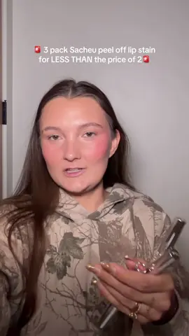 A staple in my routine!! @SACHEU Beauty US #sacheubeautylipstain #blackfridaydeals #tiktokshopblackfriday #tiktokshopcreatorpicks #tiktokshopcybermonday 