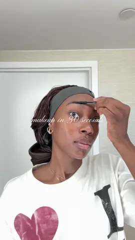 me 🤝 randomly switching up the order of my makeup 🙂‍↔️ #makeup #christianmusic #blackgirlmakeup #beauty #fyp 