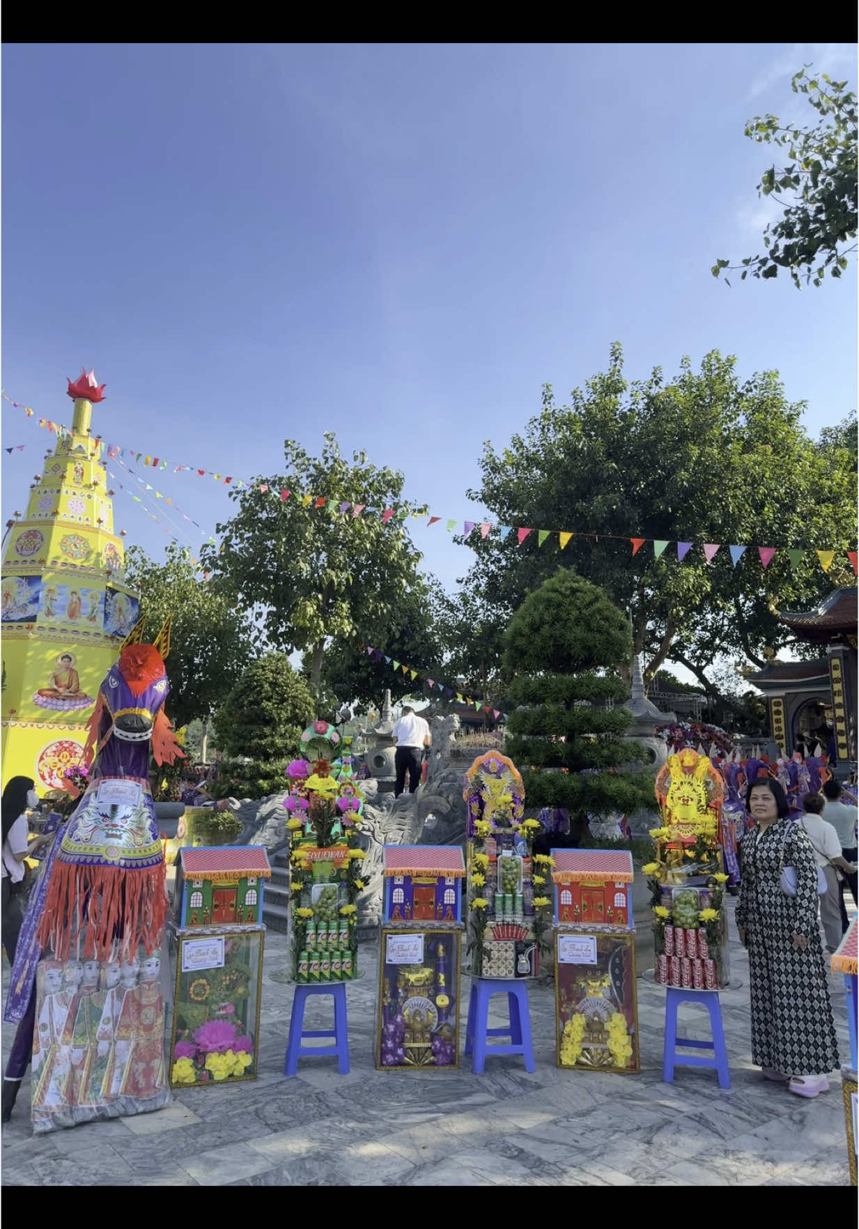 Trợ duyên cô H TP HCM nhất tâm tiến lễ xin lộc Quan Hoàng 🙏🙏🙏 Chúc cô sức khoẻ , sở cầu chi tất ứng ❤️🥰 Hôm nay m1 tháng 10 đầu năm xin lộc cuối năm tạ lễ. Mọi người có dịp về lễ hay muốn gửi lễ tạ lễ xin lộc tồn kho cuối năm cửa Hoàng. Mình trợ duyên sắp lễ viết sớ cúng lễ giúp bách gia trăm họ tại cửa Thánh Hoàng 🍀💰🙏#nguyệt_sắp_lễ_đền_quan_hoàng_bảy_ #sắplễđềnôngbảybảohà #nguyệtsắplễđềnôngbảy #sắmlễđềnôngbảy #nguyệt_sắp_lễ_đền_quan_hoàng_bảy_bảo_hà #sắplễđềnôngbảybảohà #nguyệtsắplễđềnôngbảy #sắmlễđềnôngbảy #nguyệt_sắp_lễ_đền_quan_hoàng_bảy_bảo_hà #sapledenongbaybaoha #SapleDenOngBay #đềnbảohàônghoàngbảy #OngBayBaoHa #QuanHoàngBảy #đềnbảohà #sapledenongbay @Sắp lễ đền Ông Bảy Bảo Hà 