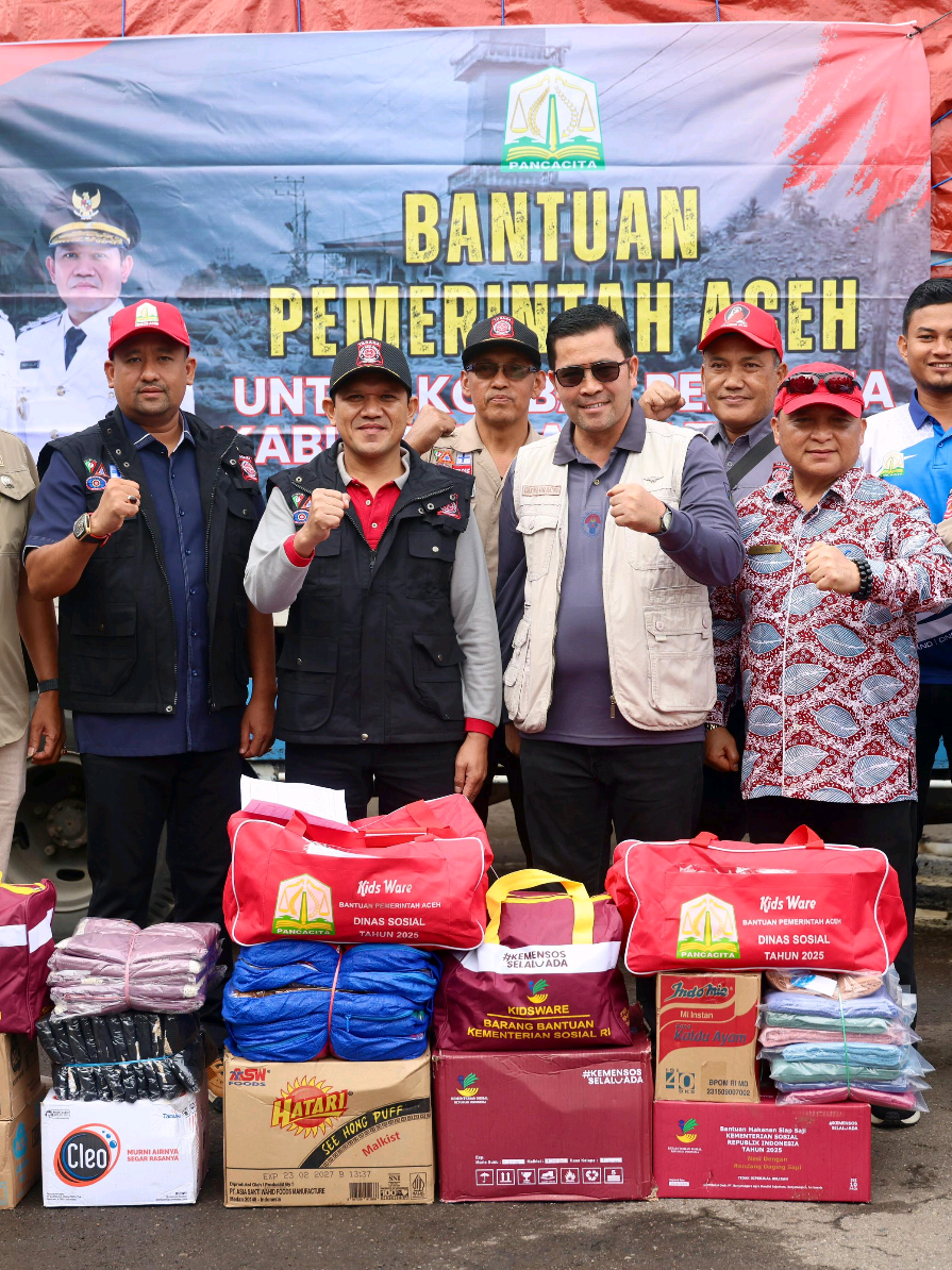 Wagub Aceh Salurkan Bantuan Logistik Darurat Bencana ke Aceh Tengah.