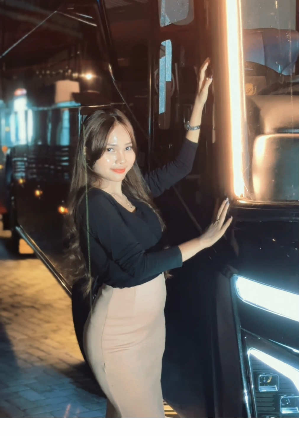 cinderella tampil😜💃🏻 @dewangga #pangeran #busmania #pangeranbus 