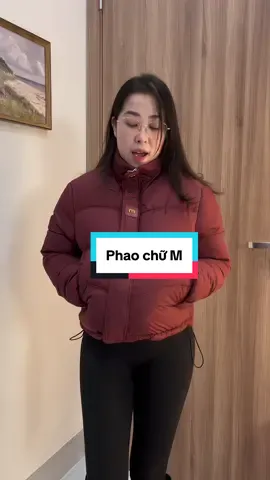 Áo xinh lắm ạ. Màu đỏ trầm này mặc nó tôn da dã man#aokhoac #aophao #aophaonu #thoitrang #xuongmayphuonganh #xuhuong #phoidoxinh #outfit #viralvideo #fyp 