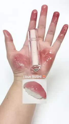 รับซูชิ JUDYDOLL Iced Tea Watery Lip Gloss สี N01 สักจานมั้ยคะ🍣 #judydoll #ลิปทินท์ #สวอชสีลิป #tiktokป้ายยยา #มือติดแกลม 