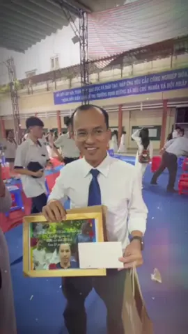 Chúc Thầy Thuận 20/11 dui dẻeeee #phandangluu #ngaynhagiaovietnam #viral #fyp #xuhuong 