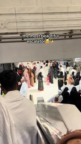 Take me back Ya Allah🥺😇🙏🏻 @E's 🩺 #fyp #umrah #kabah #mekkah 