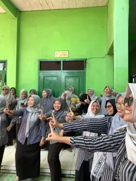 Persiapan Hari Guru #harigurunasional #hgn #smkislampanggul #jogjaistimewa 