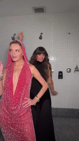 just a couple bbs @Ella Langley 