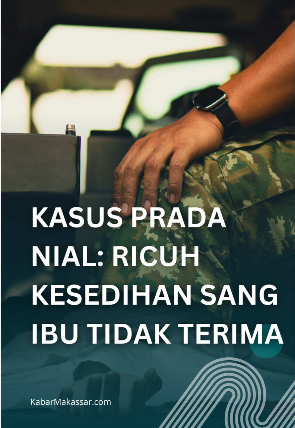 REKONSTRUKSI KASUS PRADA NIAL DI GOWA BERUJUNG RICUH Rekonstruksi kasus tewasnya Prada Haerul Muhammad Nial di Gowa berlangsung ricuh pada Selasa (18/11).  Orang tua korban tak kuasa menahan amarah saat melihat tiga tersangka dari Arhanud Kodam XIV/Hasanuddin digiring ke mobil tahanan. Mereka menilai sejumlah adegan yang diperagakan tidak sesuai dengan luka yang ditemukan pada tubuh korban. Simak berita lengkapnya di link bio atau kunjungi www.kabarmakassar.com #KabarMakassar #Rekonstruksi #PradaNial #Gowa #KodamHasanuddin       